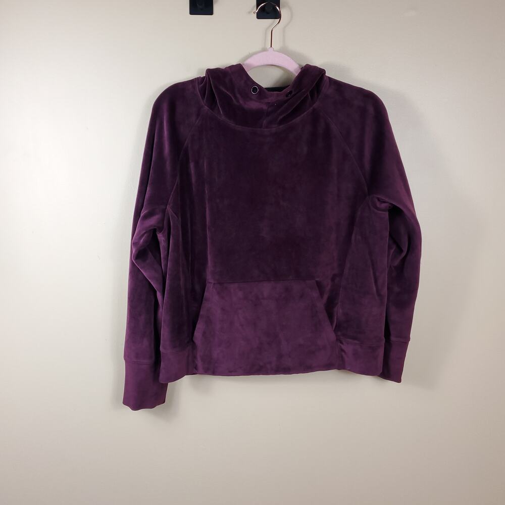 Core 10 Women's Standard Luxury Velvet Sweatshirt in Burgundy Size S